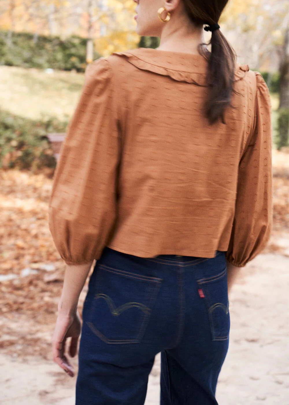 Blusa Collar marrón - Imagen 4
